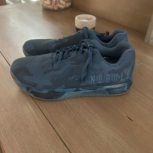 No Bull mens camo trainers + size 10